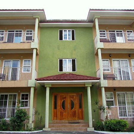 Centrally Located Guest Apartments Kingston Bagian luar foto