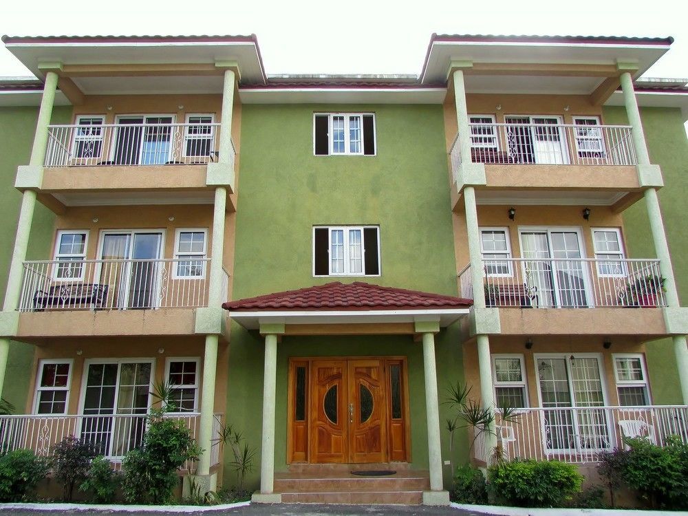 Centrally Located Guest Apartments Kingston Bagian luar foto