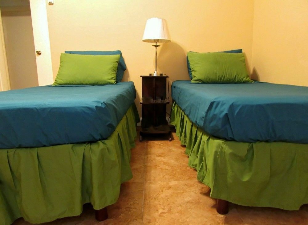 Centrally Located Guest Apartments Kingston Bagian luar foto