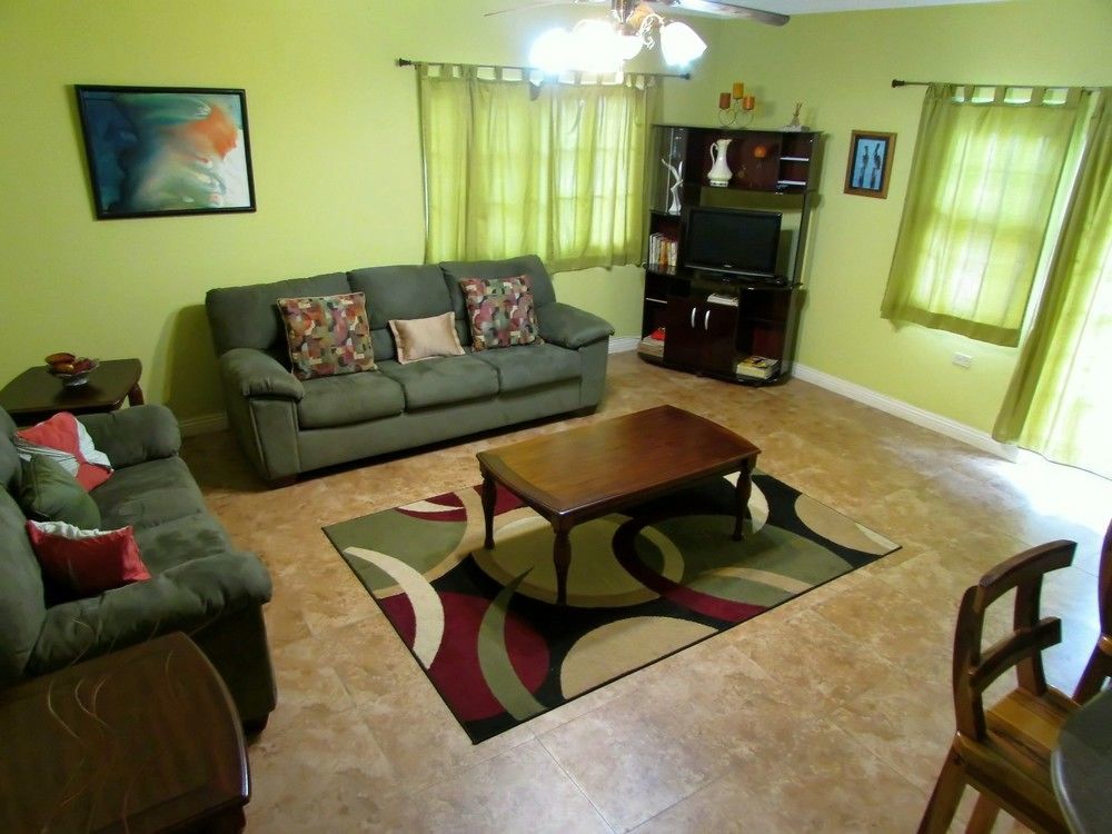 Centrally Located Guest Apartments Kingston Bagian luar foto